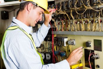 3 Facts to Consider When Finding an Electrician